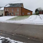 Les De Juliane Et Eric Nyaraló *