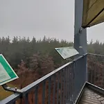 Les De Juliane Et Eric Nyaraló